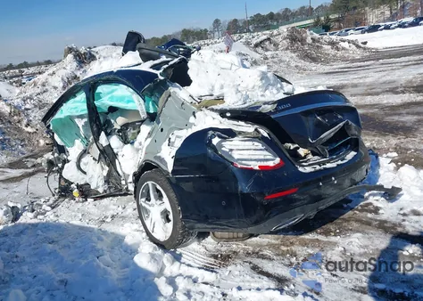 2017 Mercedes-Benz E 300 4Matic z USA, uszkodzony, nr VIN WDDZF4KB0HA177266